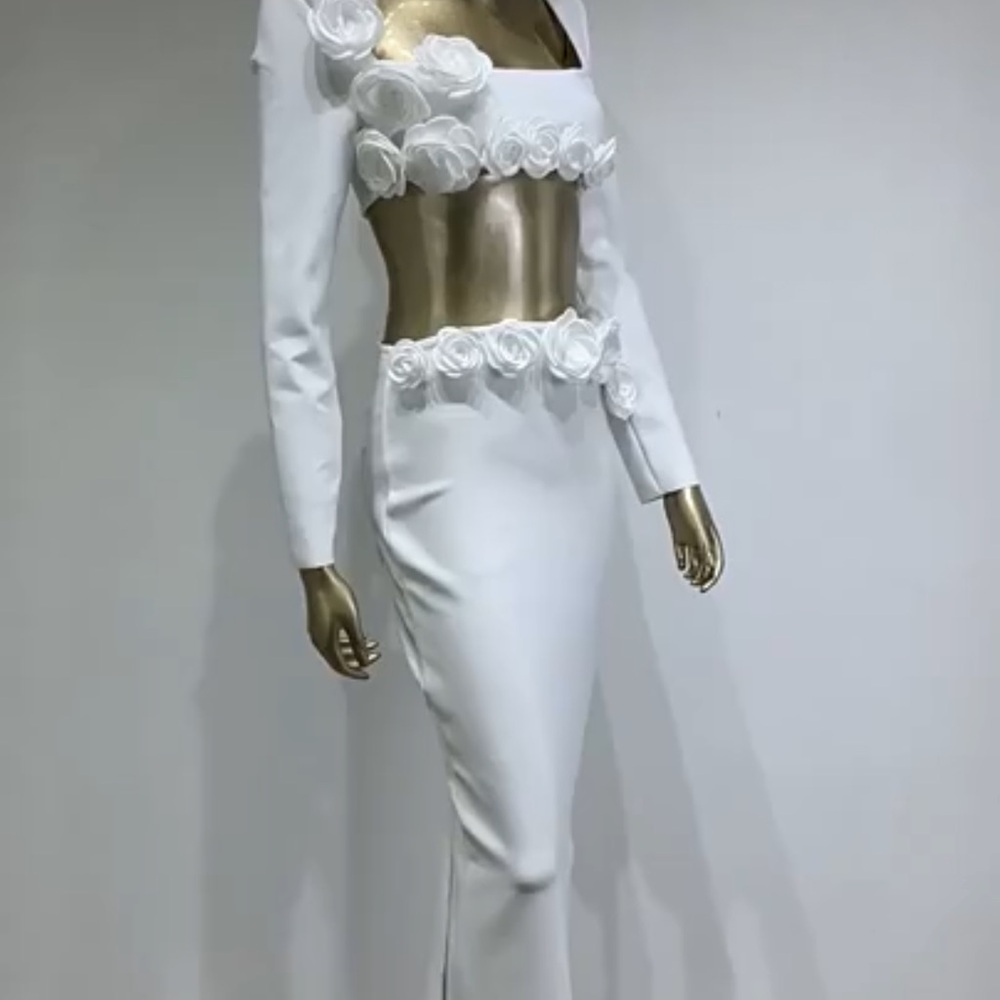 Elegant White Floral Dress